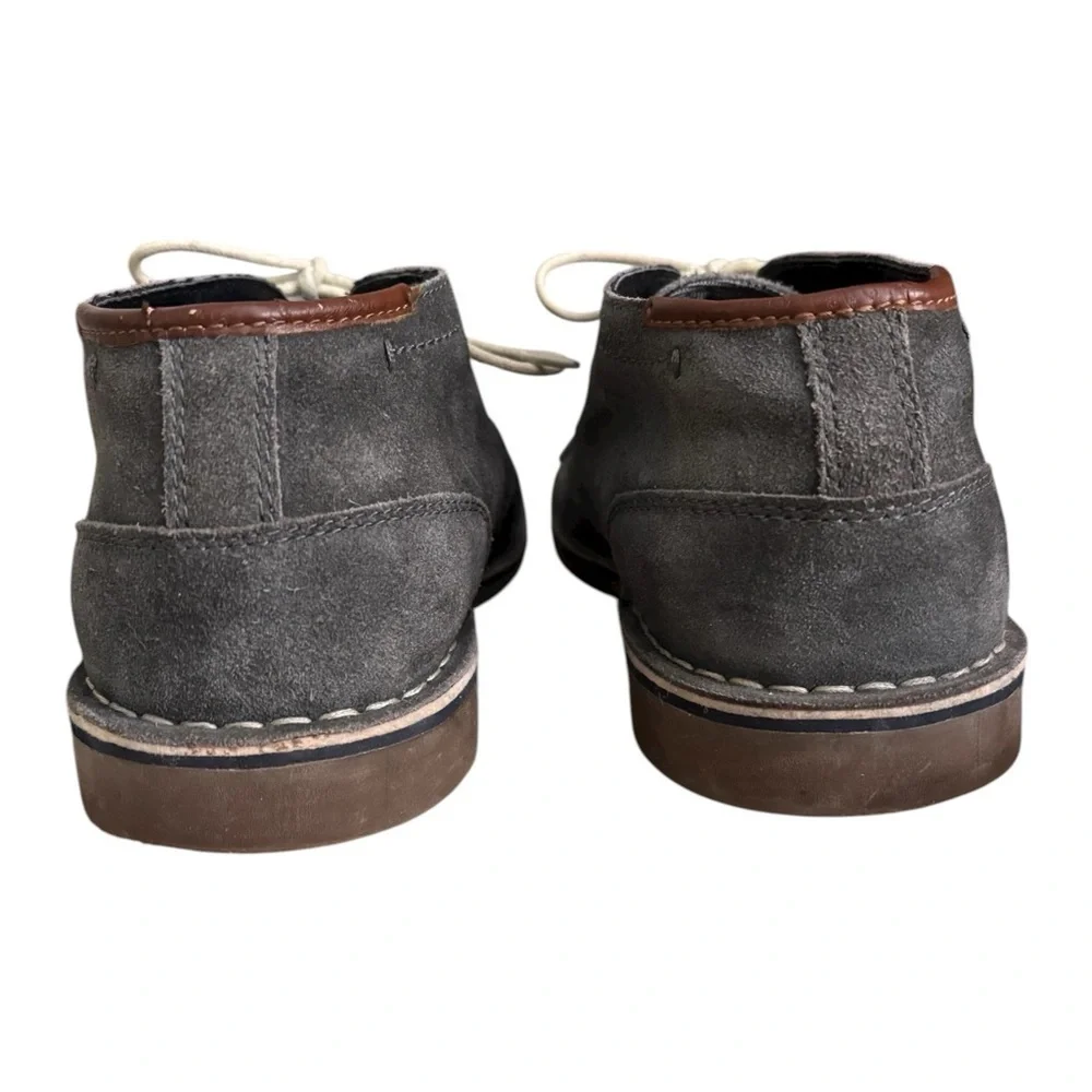 Kenneth Cole sleek versatile